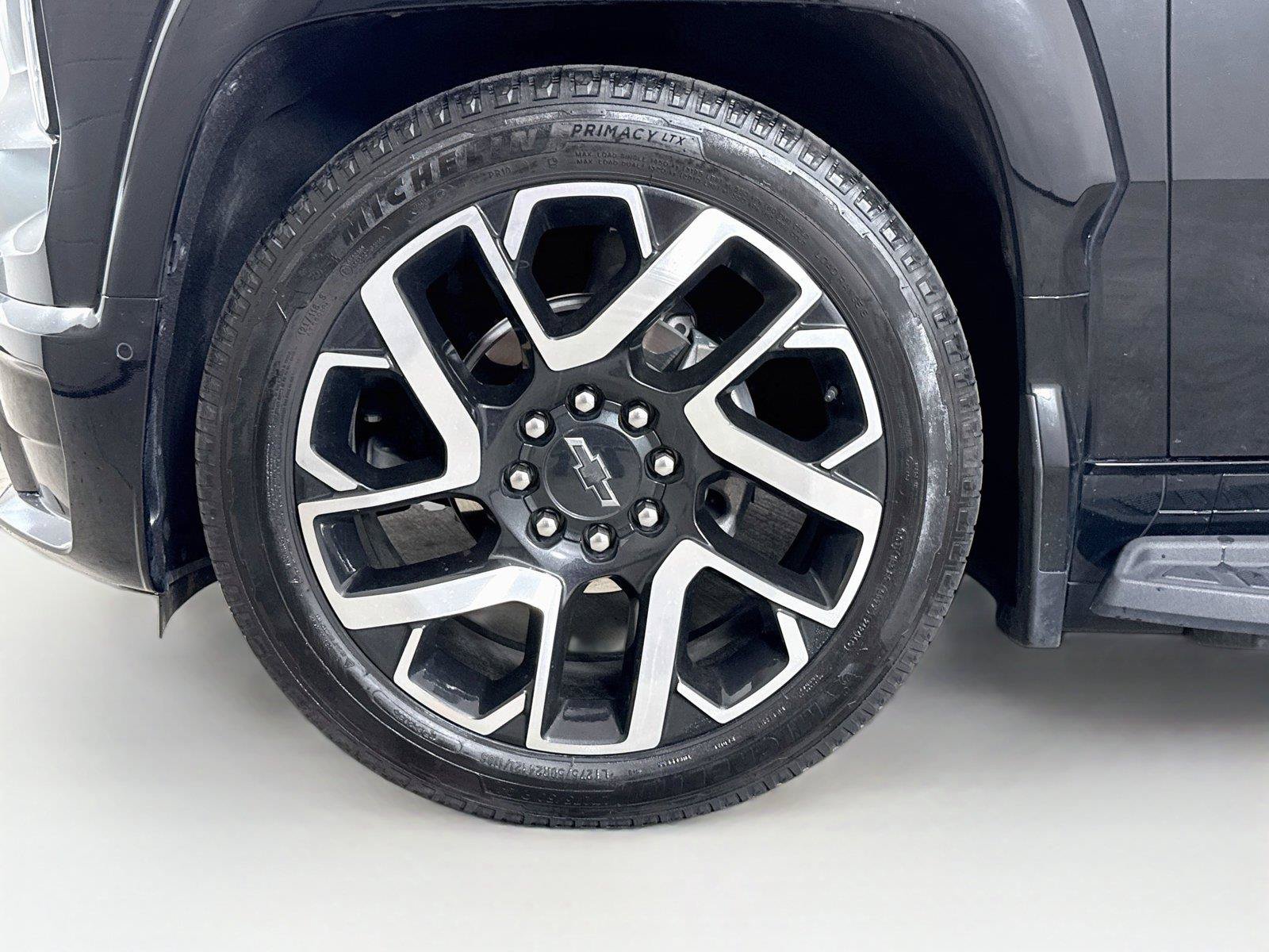 Used 2024 Chevrolet Silverado EV RST AWD/4WD image 17
