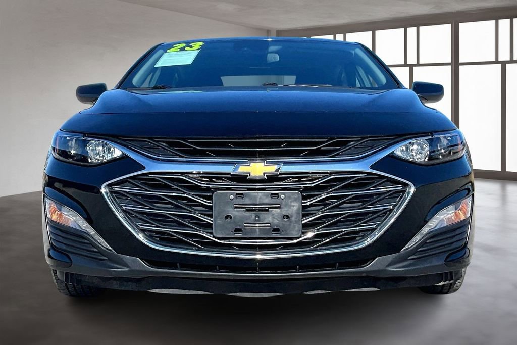 Used 2023 Chevrolet Malibu LT image 2