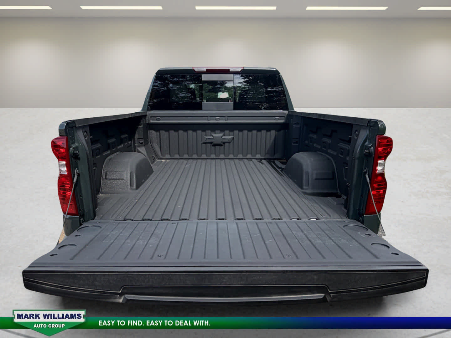 New 2026 Chevrolet Silverado 1500 LT w/ Leather Package AWD/4WD image 19