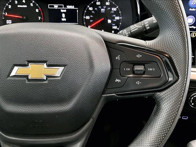 Used 2025 Chevrolet Trax LS FWD image 21