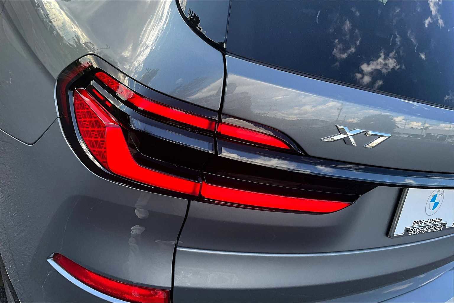 New 2026 BMW X7 xDrive40i w/ M Sport Package image 15