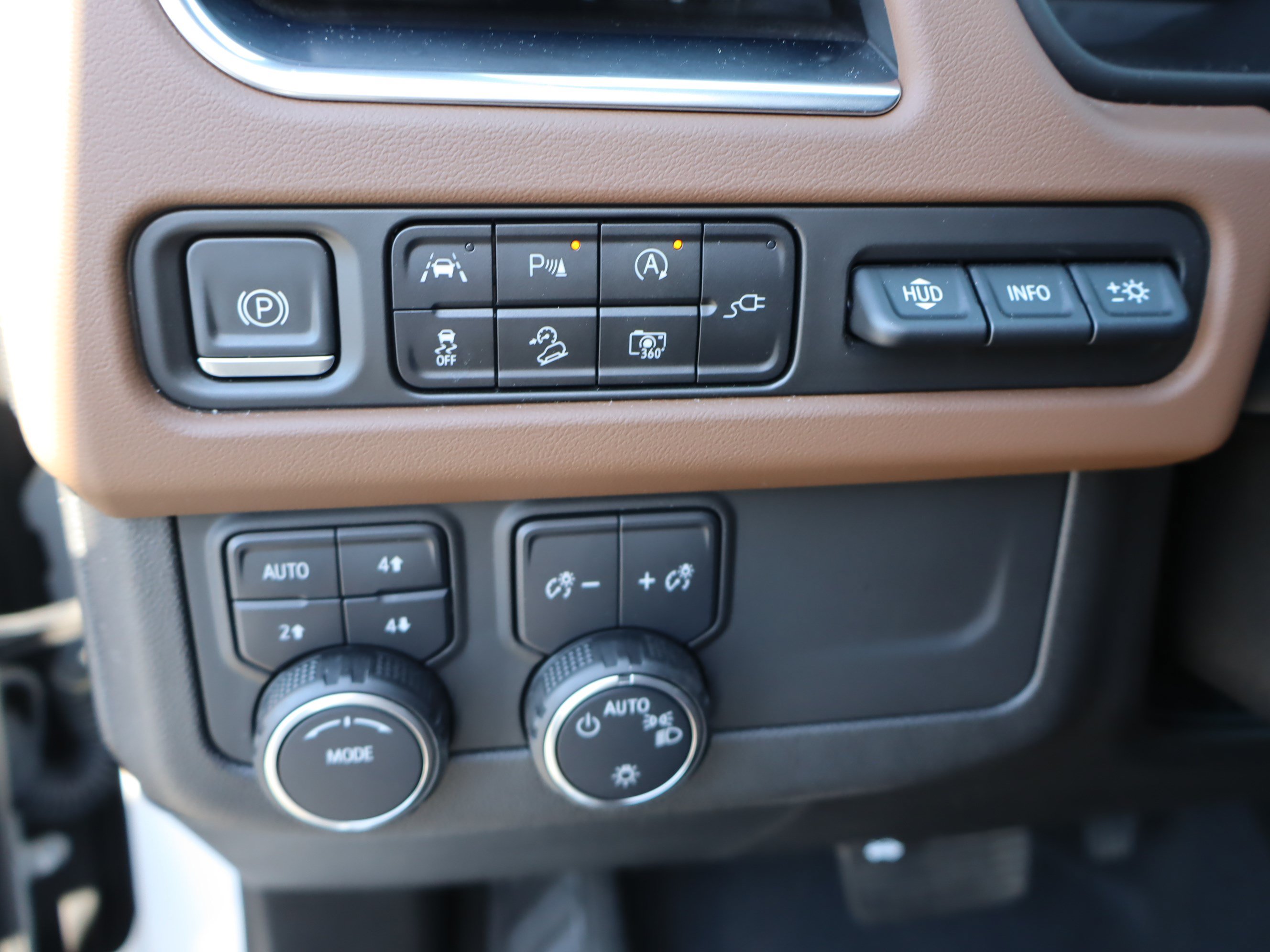 Used 2022 Chevrolet Tahoe High Country AWD/4WD image 22