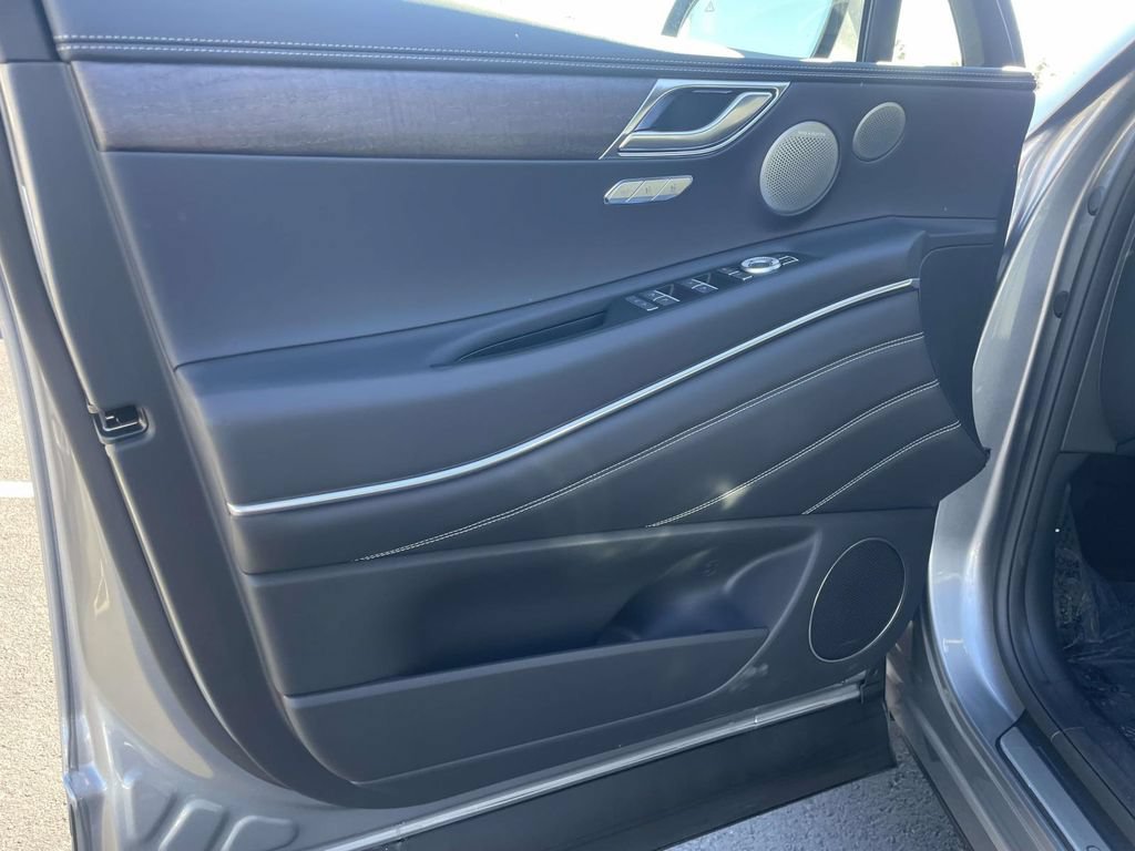 New 2026 Genesis GV80 2.5T Prestige AWD/4WD image 17