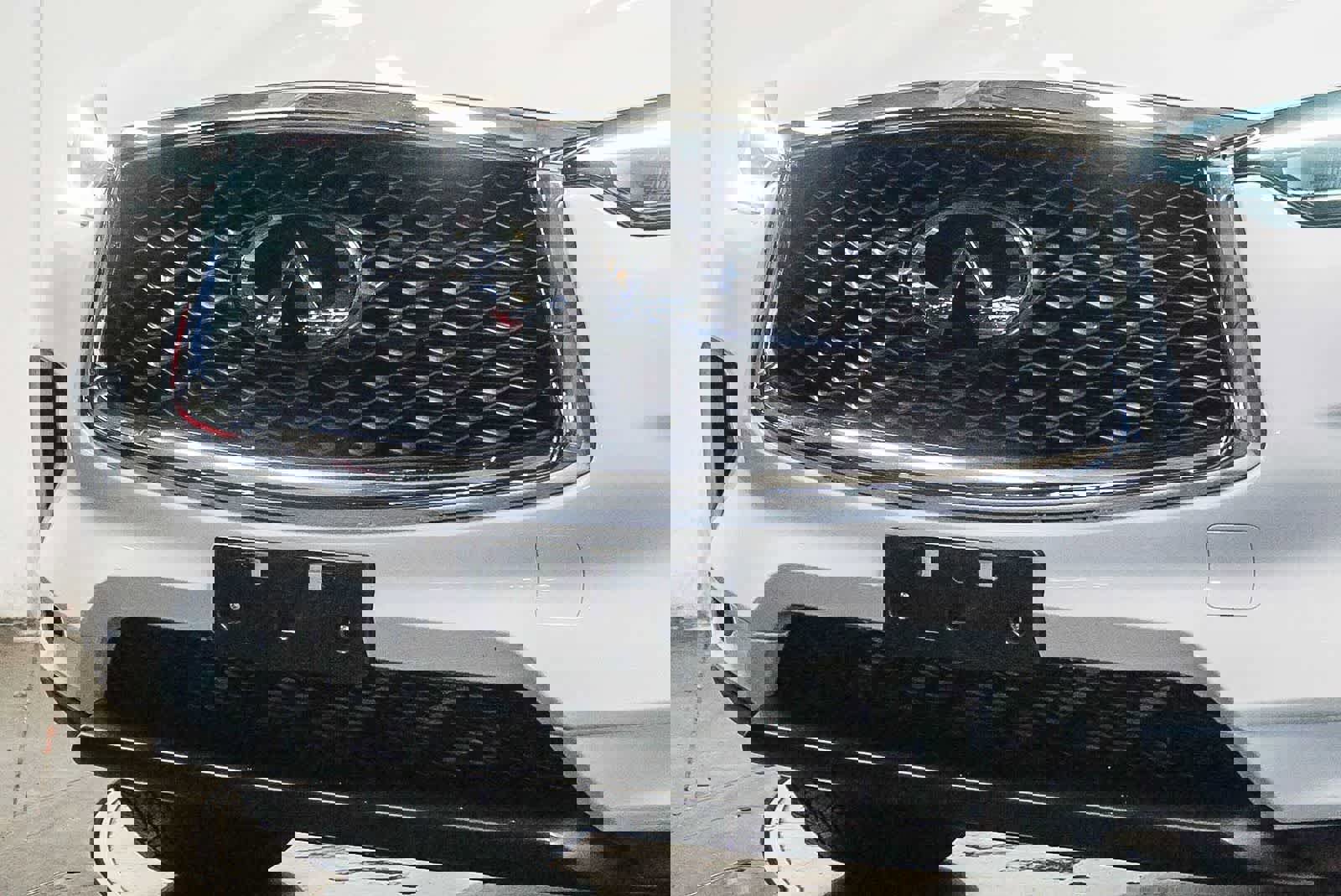 Used 2025 INFINITI QX50 Pure image 8