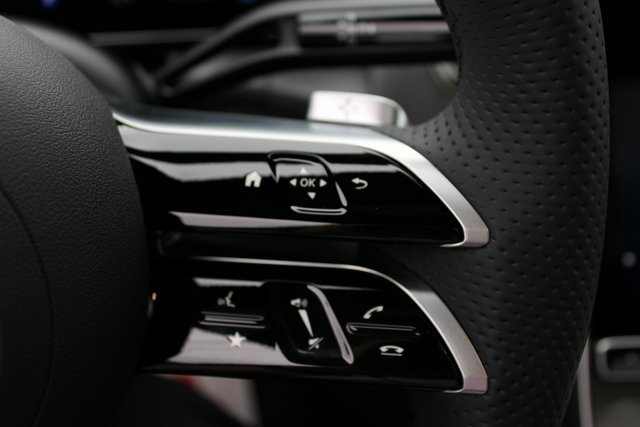 New 2025 Mercedes-Benz GLC 300 4MATIC image 18