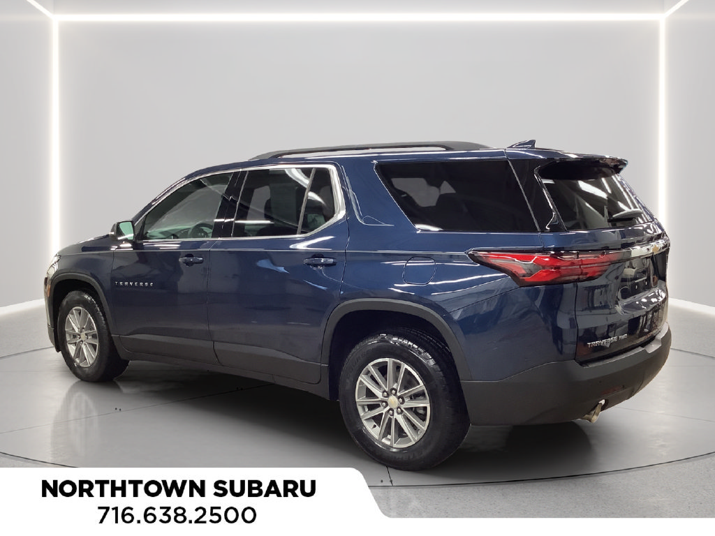 Used 2022 Chevrolet Traverse LT AWD/4WD image 3