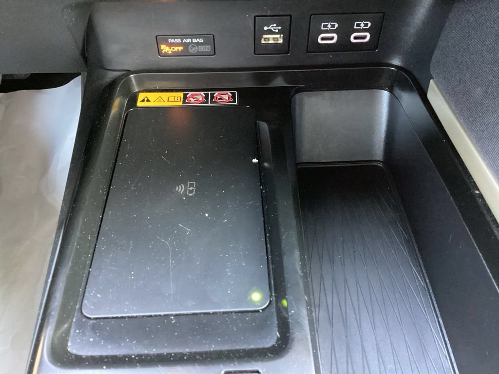 Used 2025 Toyota Camry LE FWD image 16