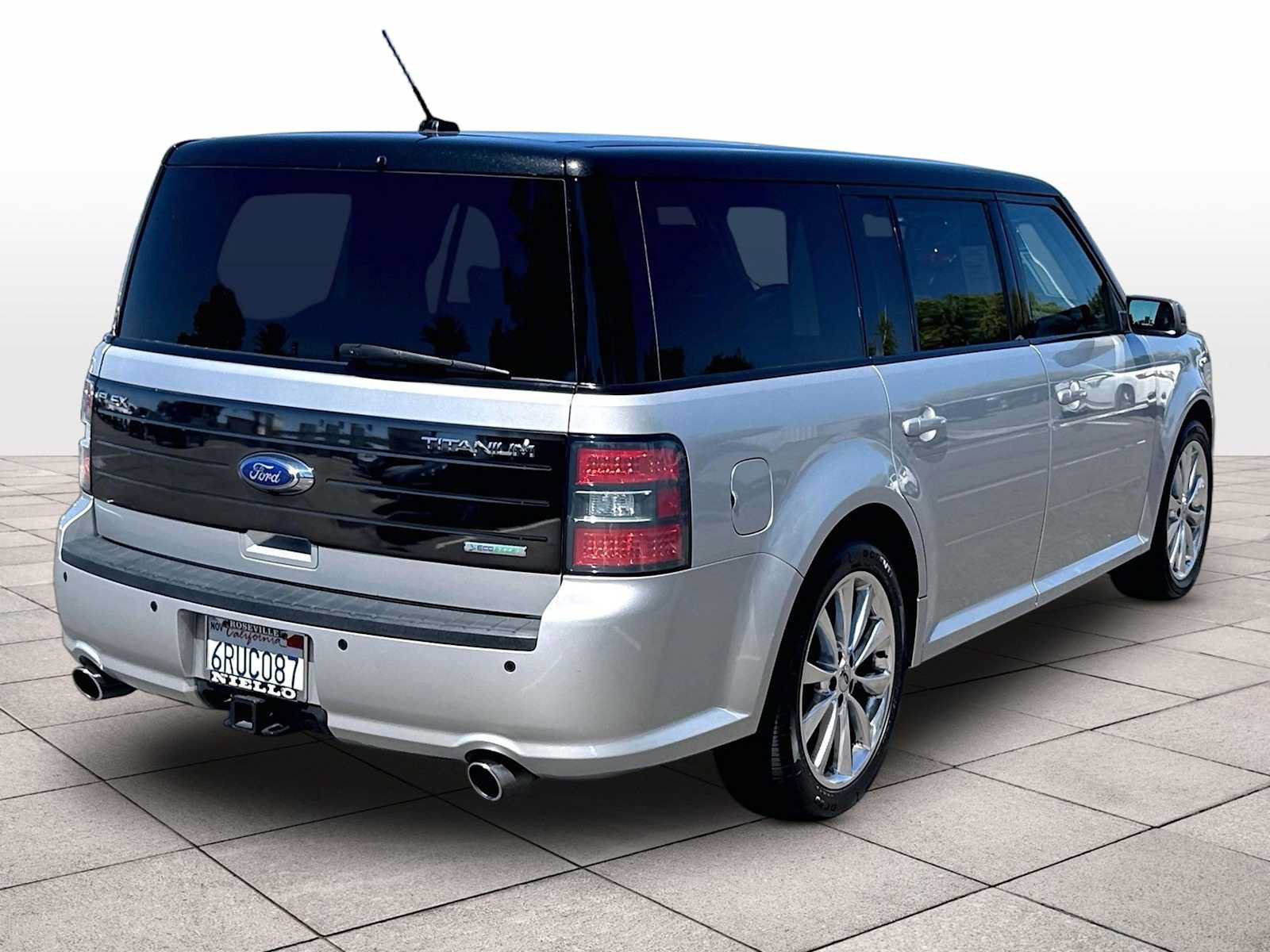 Used 2011 Ford Flex Titanium w/ Trailer Tow Pkg Class III AWD/4WD image 15