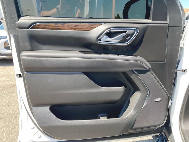 Used 2022 Chevrolet Suburban Premier AWD/4WD image 21