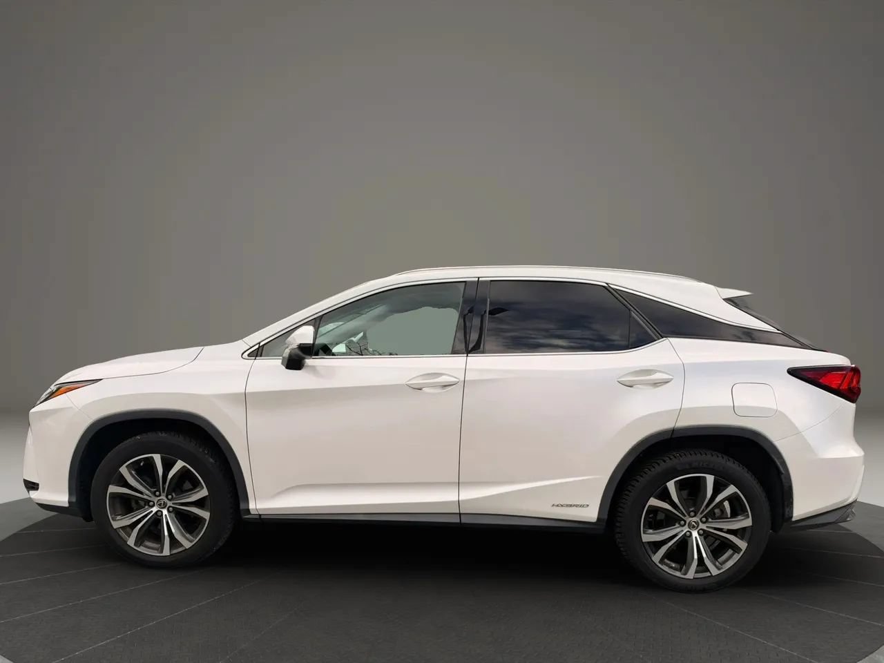 Used 2019 Lexus RX 450h AWD w/ Navigation Package image 2