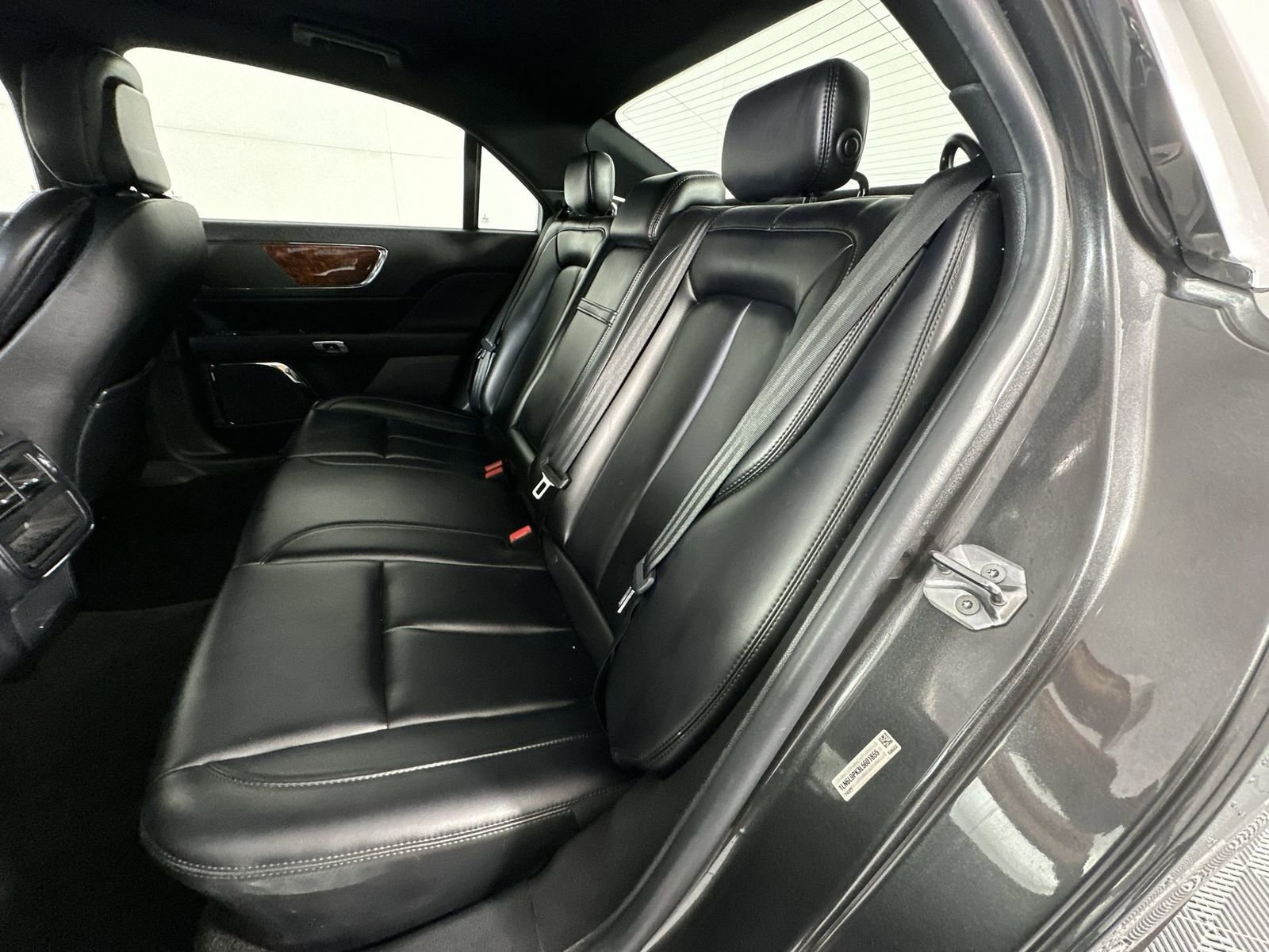 Used 2020 Lincoln Continental image 23