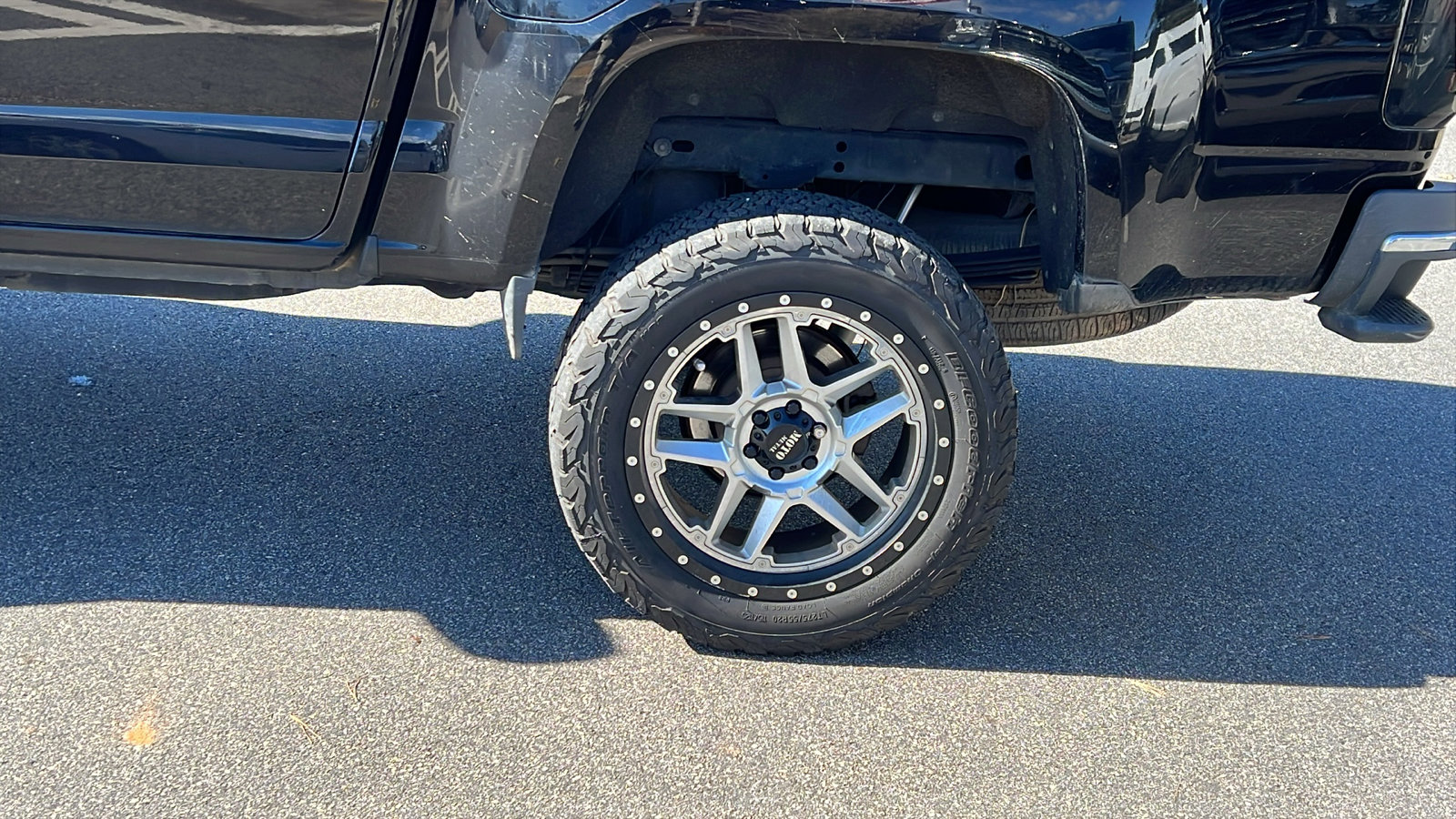 Used 2016 GMC Canyon SLT image 12