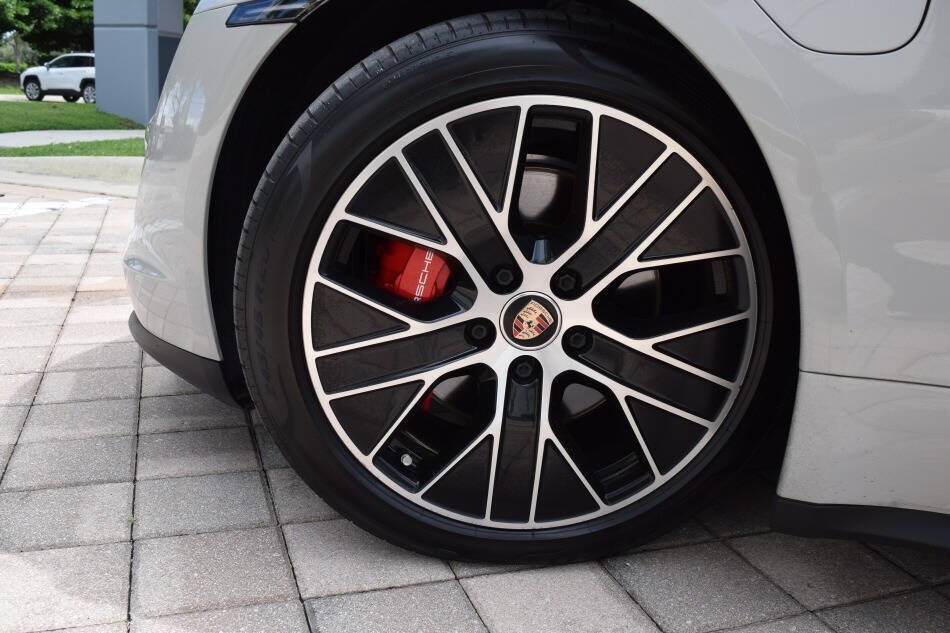 Used 2021 Porsche Taycan 4S AWD/4WD image 81