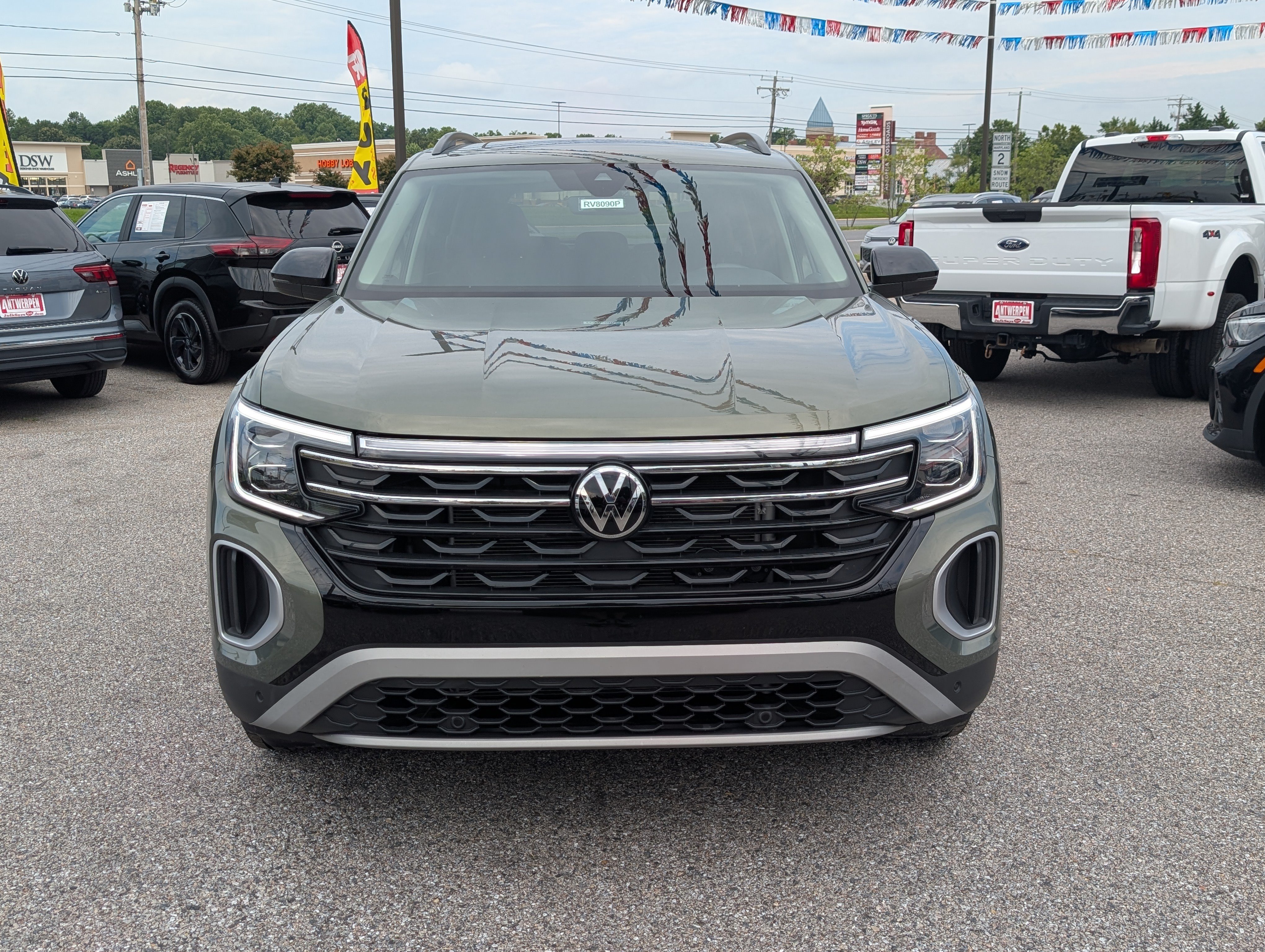 Used 2026 Volkswagen Atlas Peak Edition AWD/4WD image 8