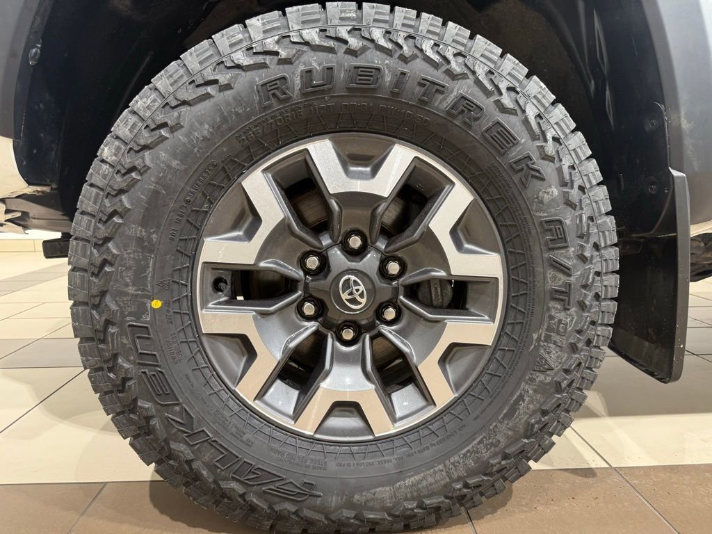 Certified 2023 Toyota Tacoma TRD Off-Road image 10