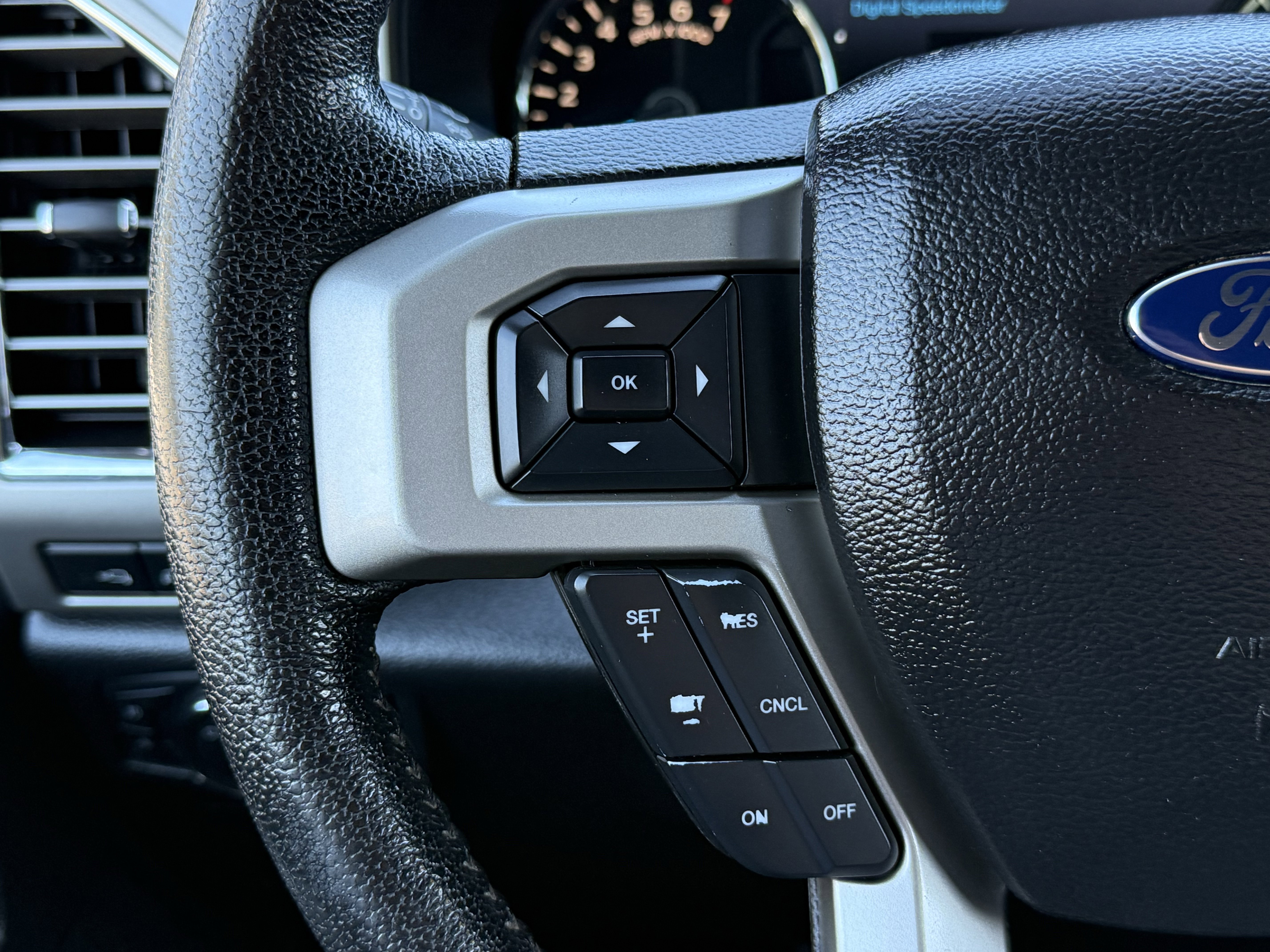 Used 2016 Ford F150 Lariat w/ Equipment Group 502A Luxury image 24