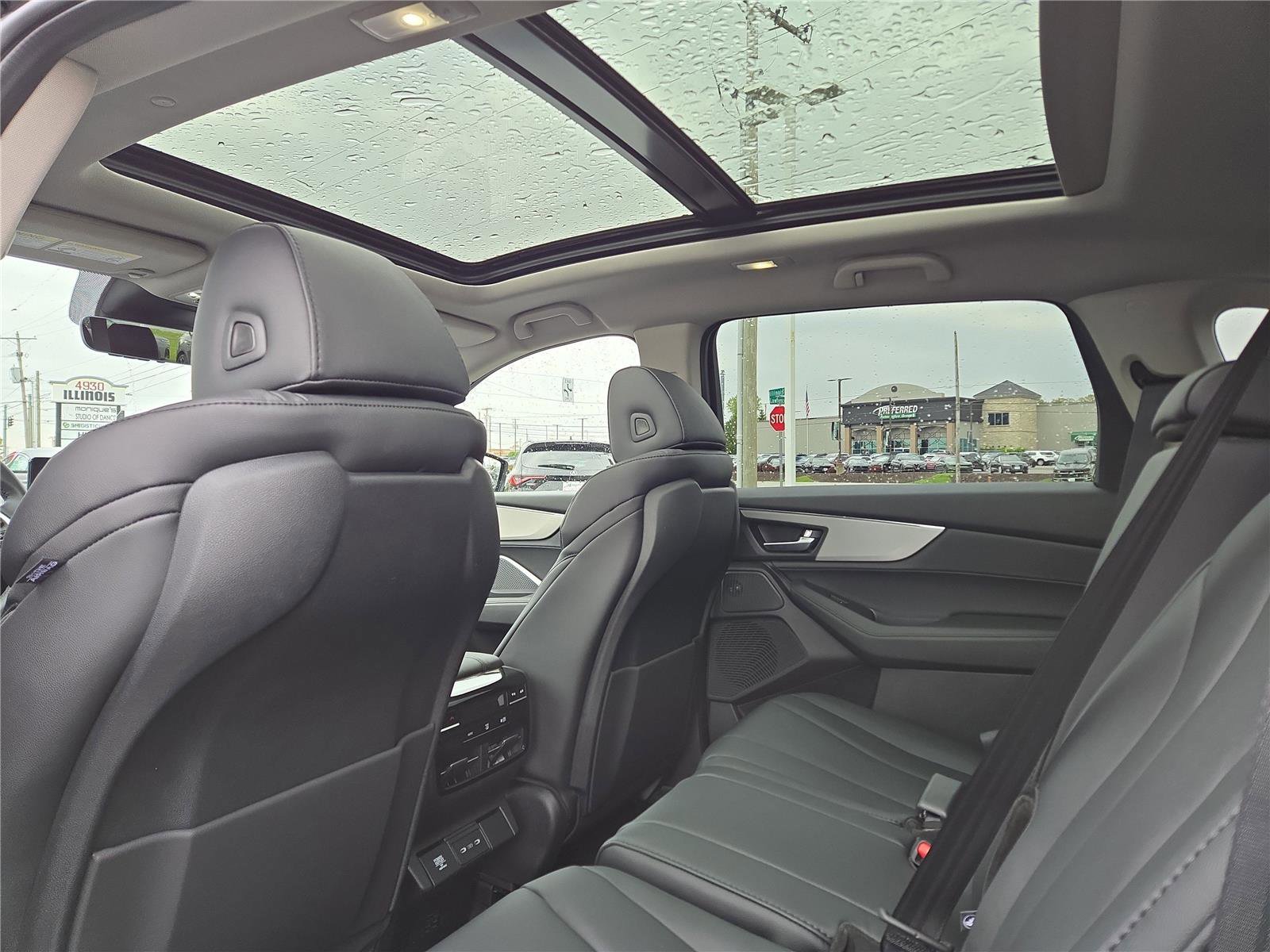 New 2026 Acura MDX SH-AWD image 25