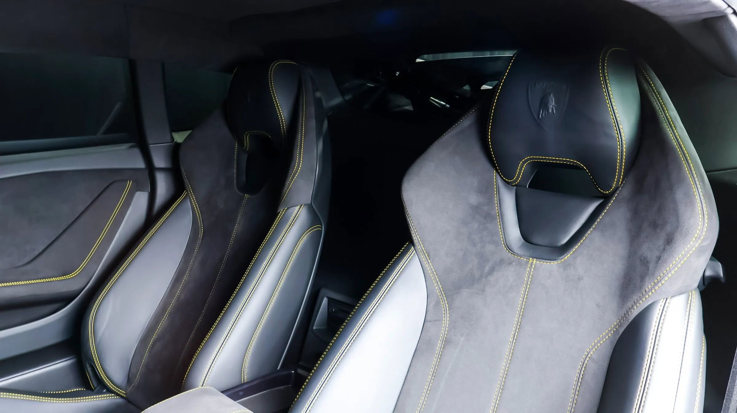 Used 2018 Lamborghini Huracan LP 580-2 RWD image 17