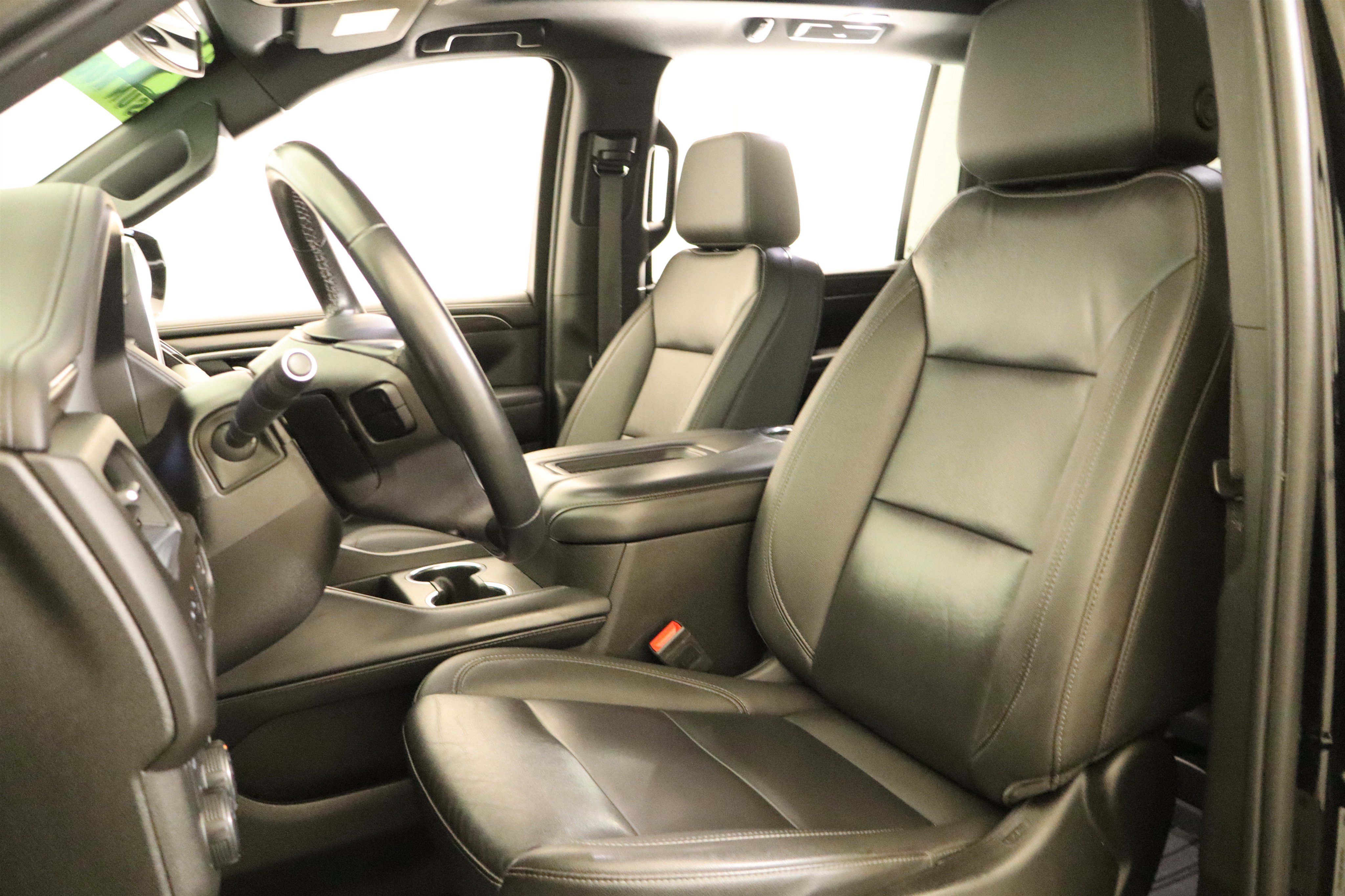 Used 2024 Chevrolet Suburban Z71 AWD/4WD image 23