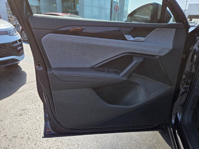 Used 2025 Volkswagen Tiguan S AWD/4WD image 12