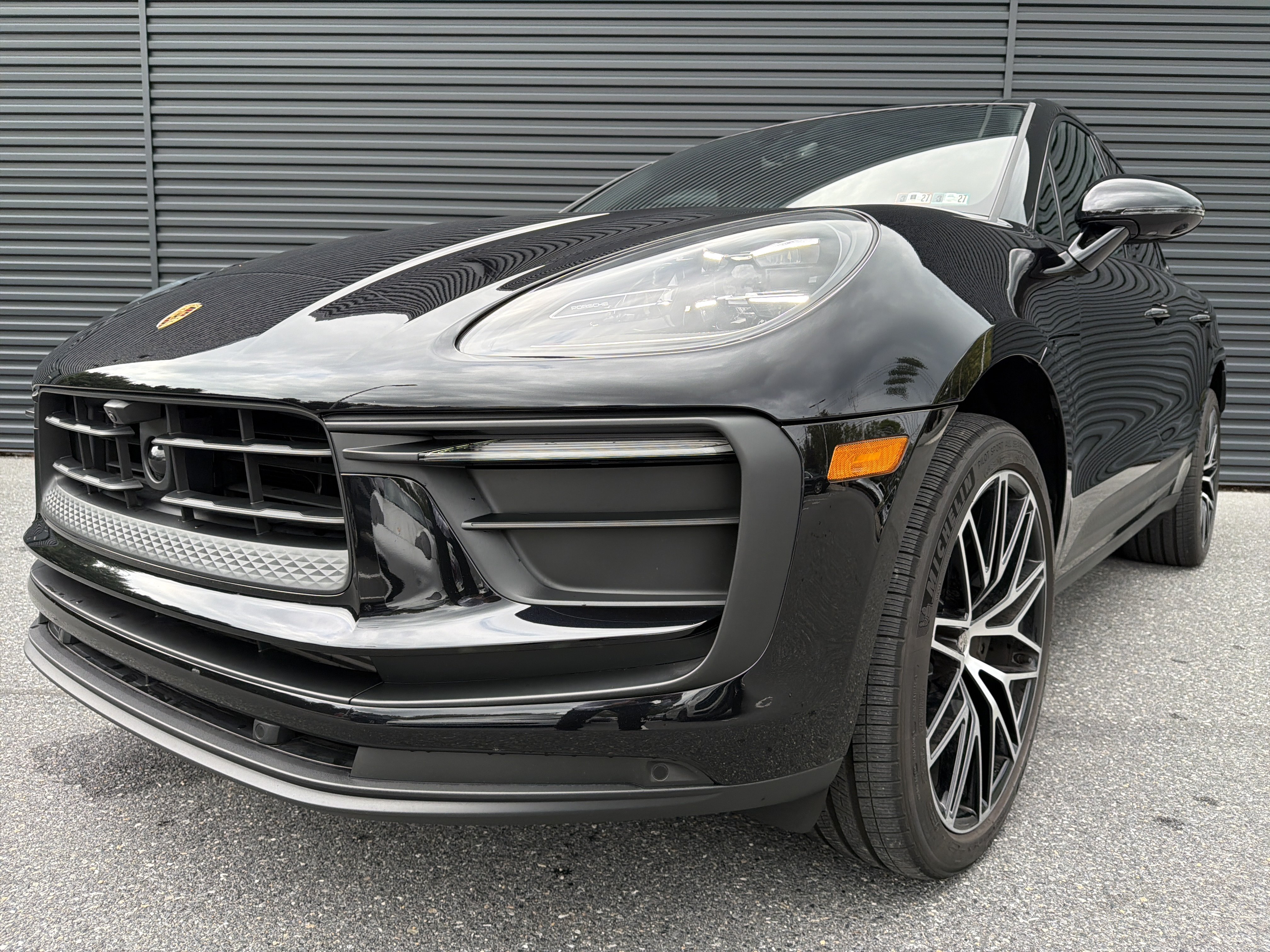 New 2026 Porsche Macan AWD/4WD image 1