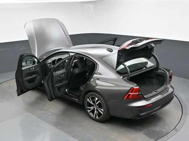 Used 2025 Volvo S60 B5 Plus AWD/4WD image 47