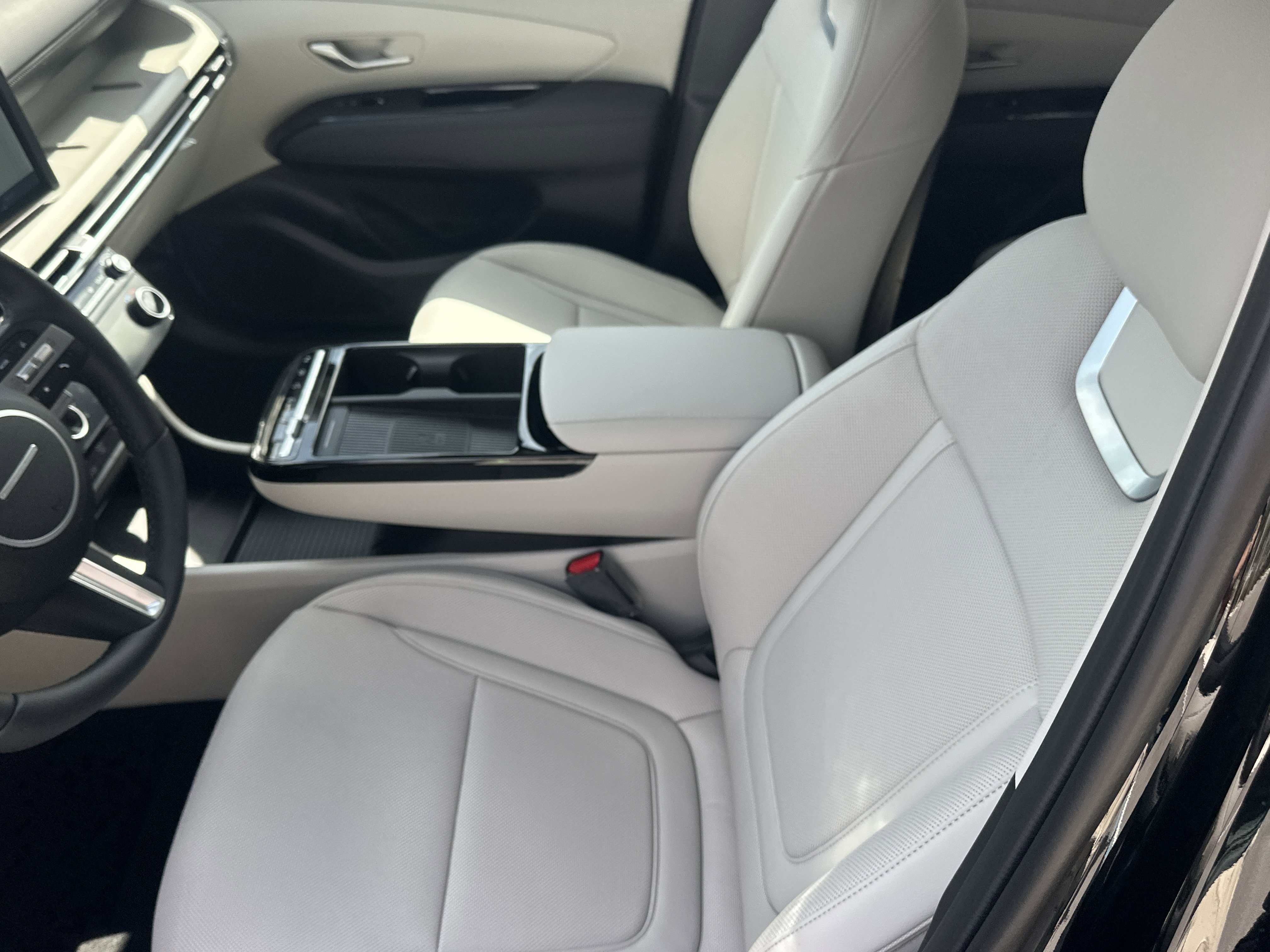 New 2026 Hyundai Tucson Limited FWD image 18