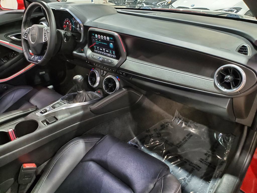 Used 2016 Chevrolet Camaro LT RWD image 14