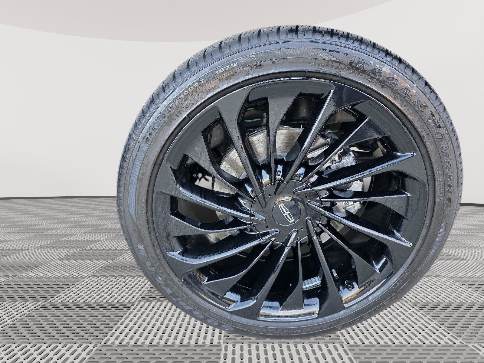 Used 2025 Lincoln Aviator Reserve w/ Equipment Group 201A image 28