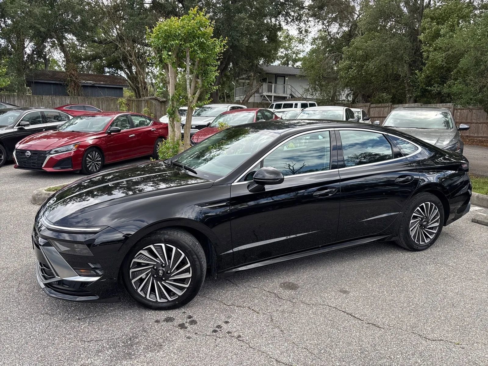 Used 2025 Hyundai Sonata SEL FWD image 3
