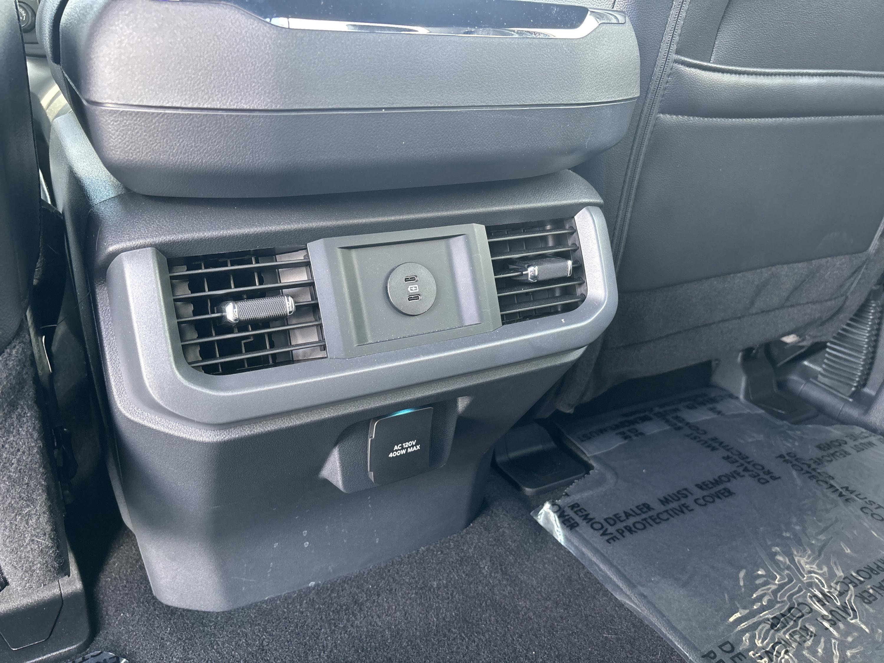 Used 2025 Ford F150 Lariat w/ Equipment Group 501A Mid AWD/4WD image 12