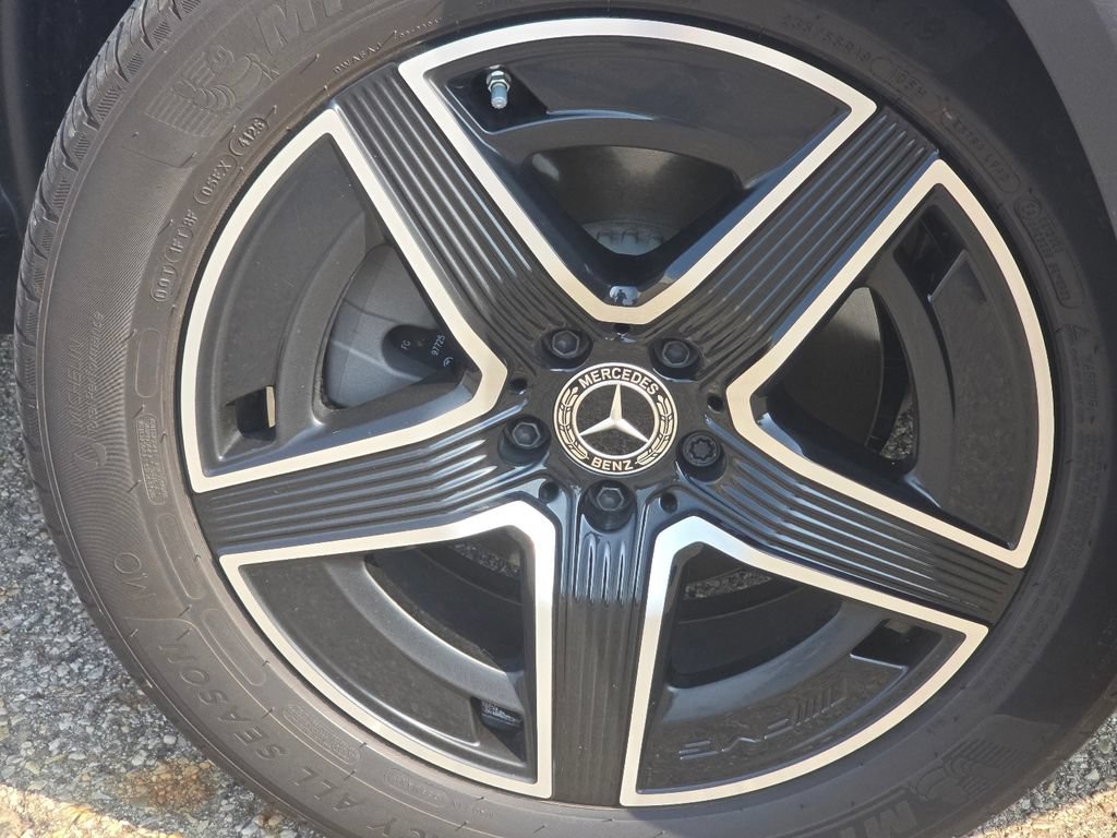 Used 2026 Mercedes-Benz GLC 300 4MATIC image 10