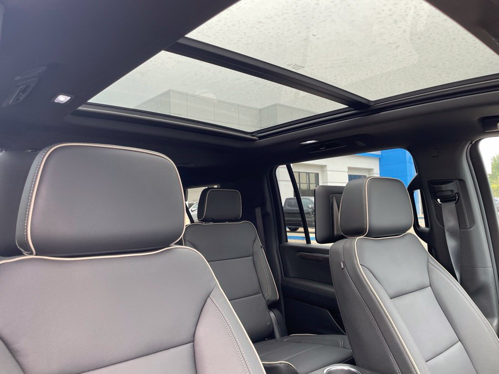 New 2026 Chevrolet Suburban Premier AWD/4WD image 42