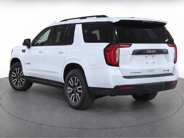 Used 2023 GMC Yukon XL AT4 w/ AT4 Premium Plus Package AWD/4WD image 5