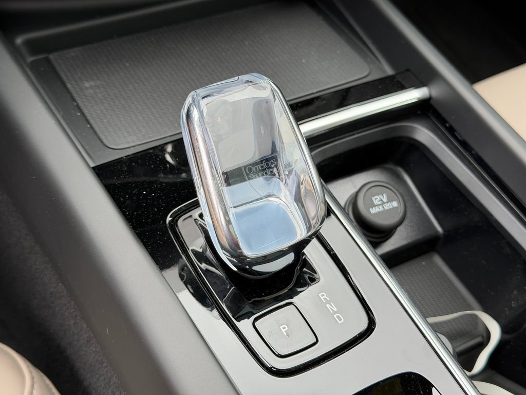 New 2026 Volvo XC60 T8 Plus w/ Protection Package Premier AWD/4WD image 27