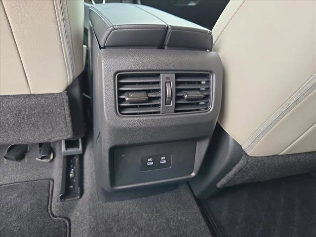 Used 2024 Nissan Rogue SL image 17