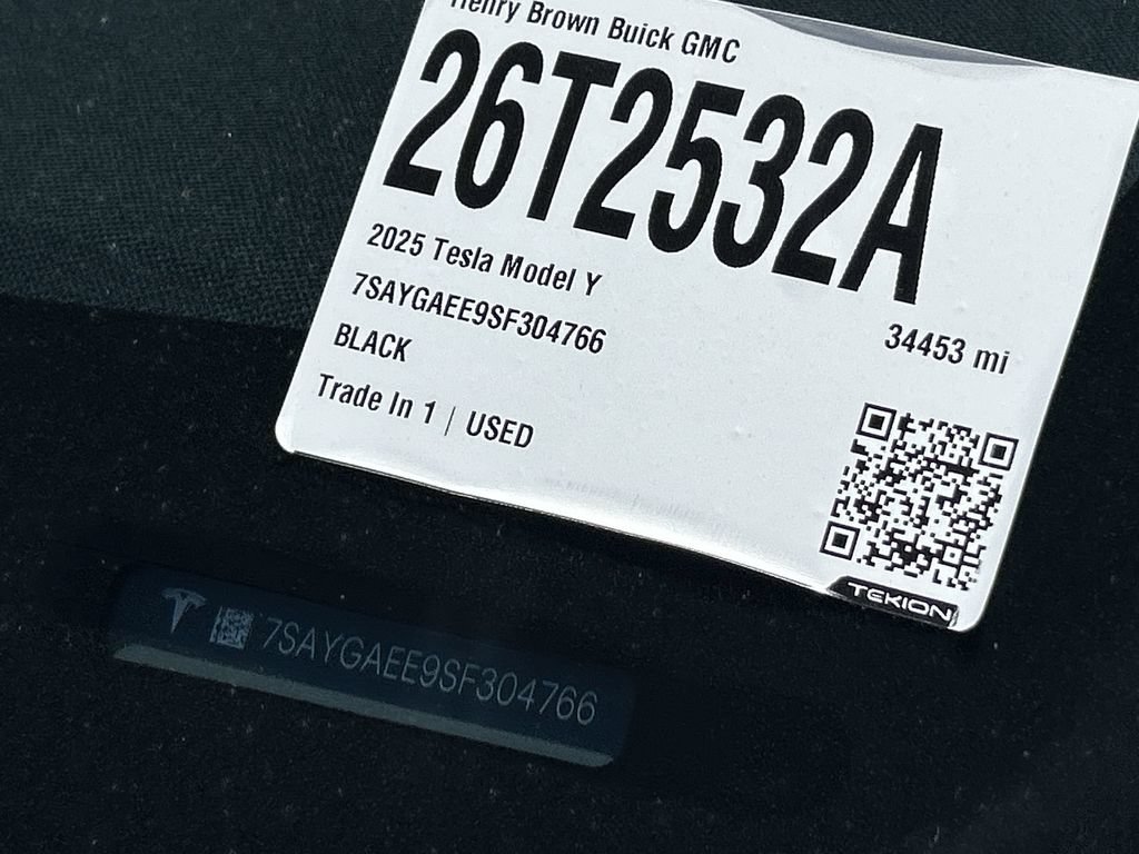 Used 2025 Tesla Model Y Long Range AWD/4WD image 34