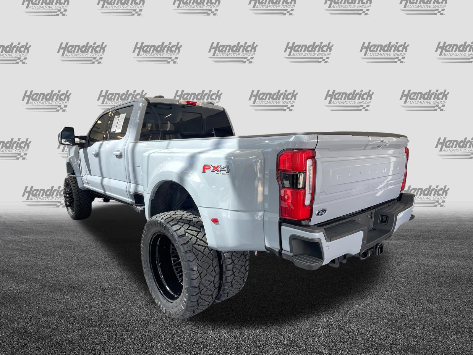 Used 2025 Ford F450 Platinum w/ Platinum Plus Package image 8