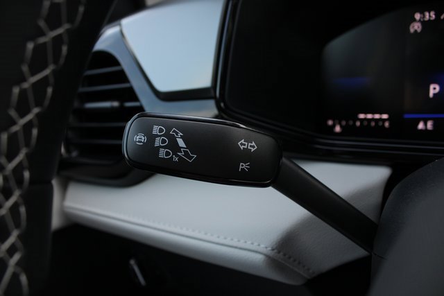 New 2025 Volkswagen Taos S image 7