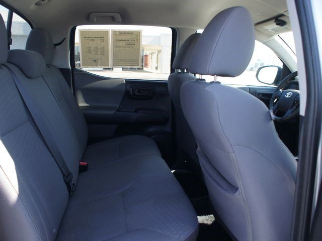 Used 2020 Toyota Tacoma SR w/ SR Convenience Package RWD image 17