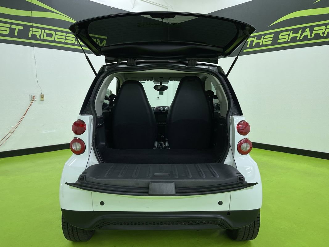 Used 2013 smart fortwo pure image 9