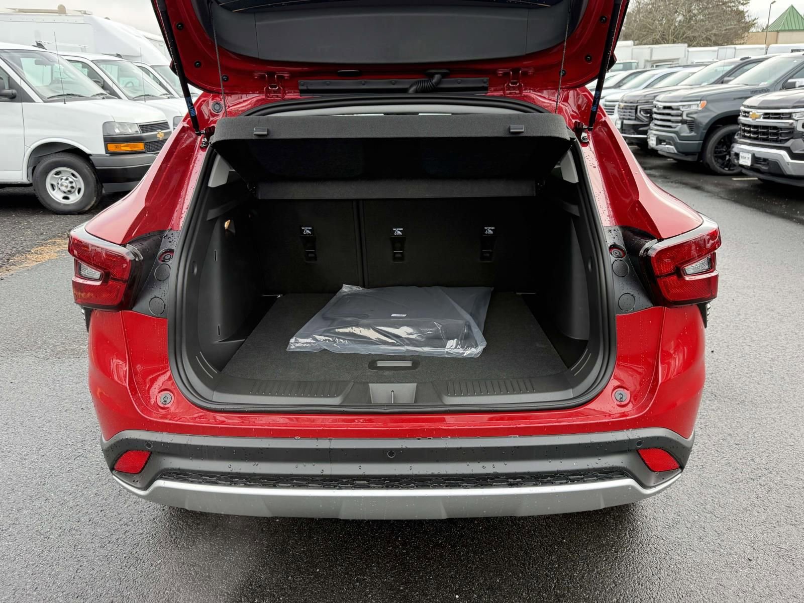 New 2026 Chevrolet Trax LT w/ Driver Confidence Package FWD image 23