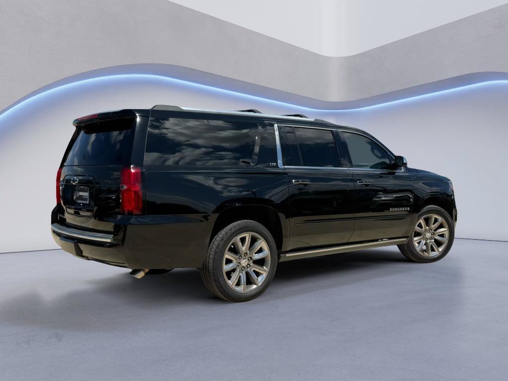 Used 2015 Chevrolet Suburban LTZ RWD image 7