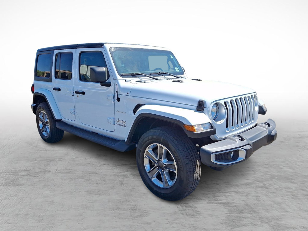 Used 2022 Jeep Wrangler Unlimited Sahara w/ Cold Weather Group AWD/4WD image 7