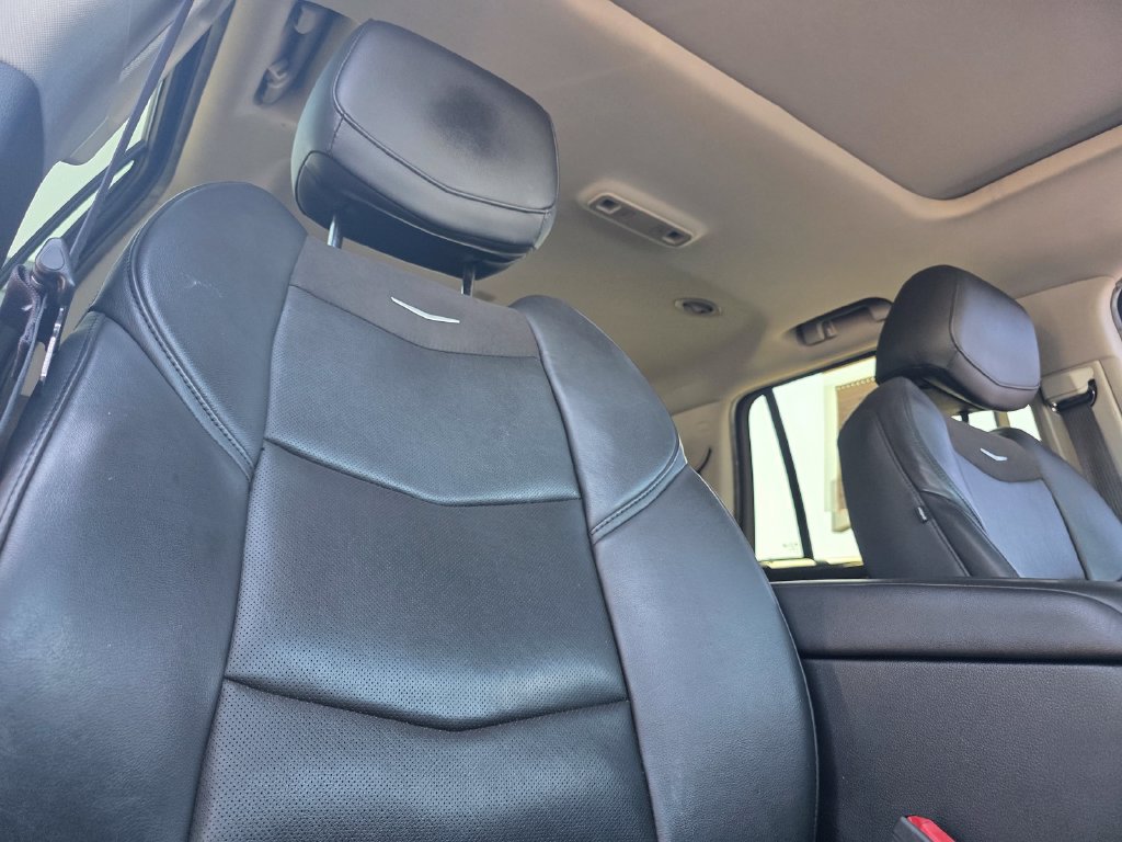 Used 2020 Cadillac Escalade Luxury RWD image 25