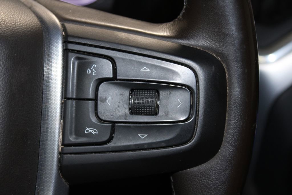 Used 2020 GMC Sierra 1500 SLT w/ SLT Premium Package image 39