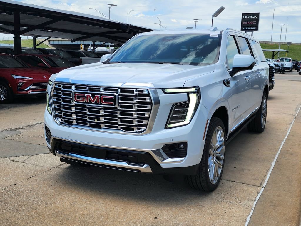 New 2026 GMC Yukon XL Denali w/ Denali Reserve Package AWD/4WD image 7