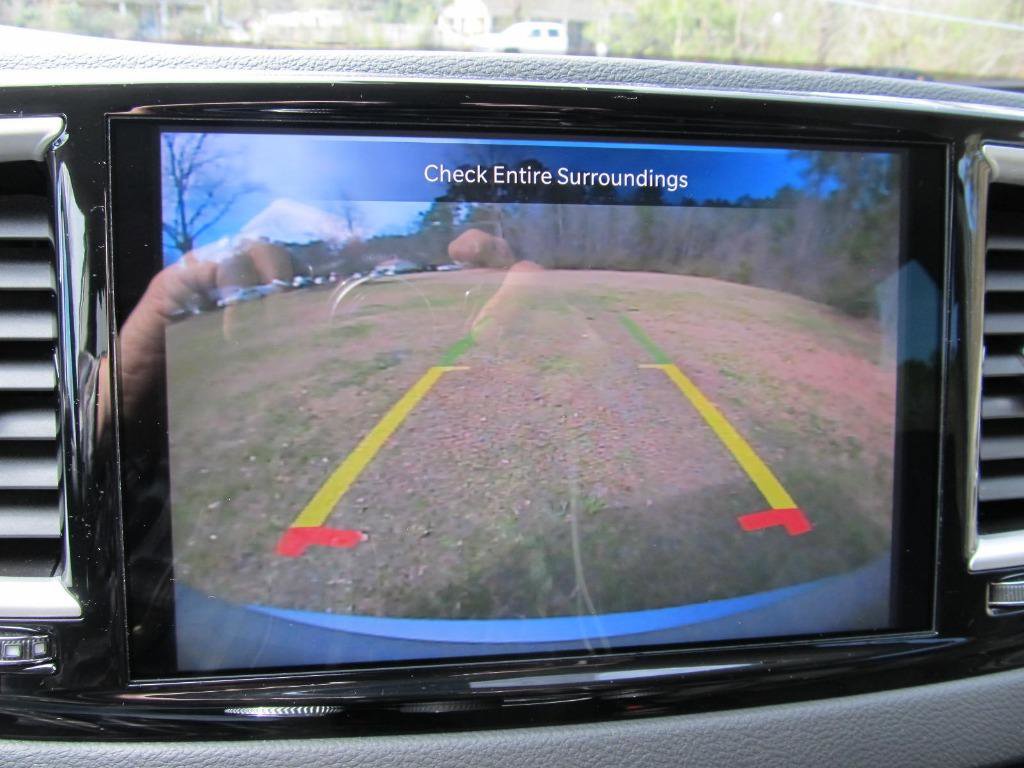 Used 2023 Chrysler Voyager LX image 67