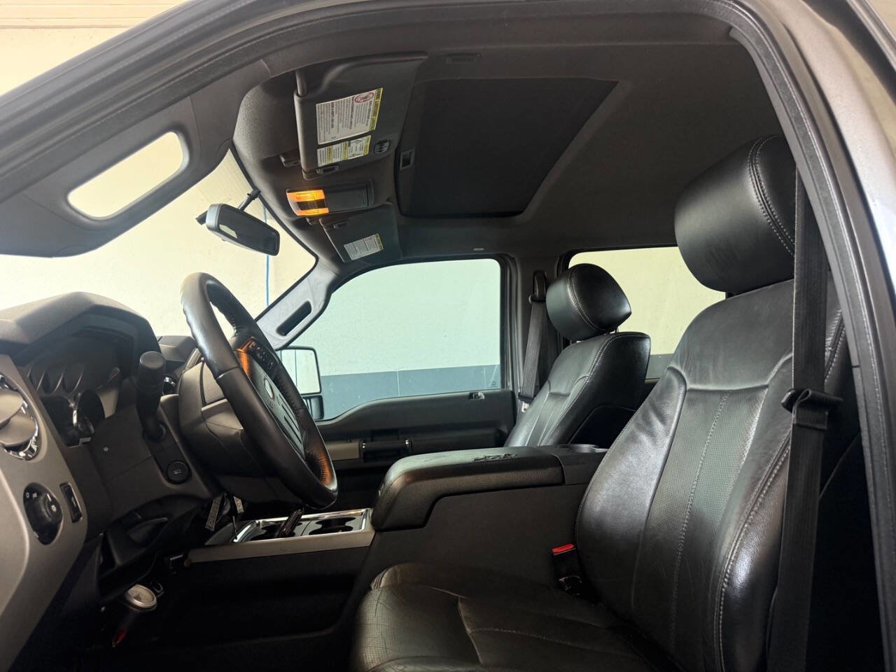 Used 2016 Ford F250 Lariat w/ Lariat Ultimate Package image 38