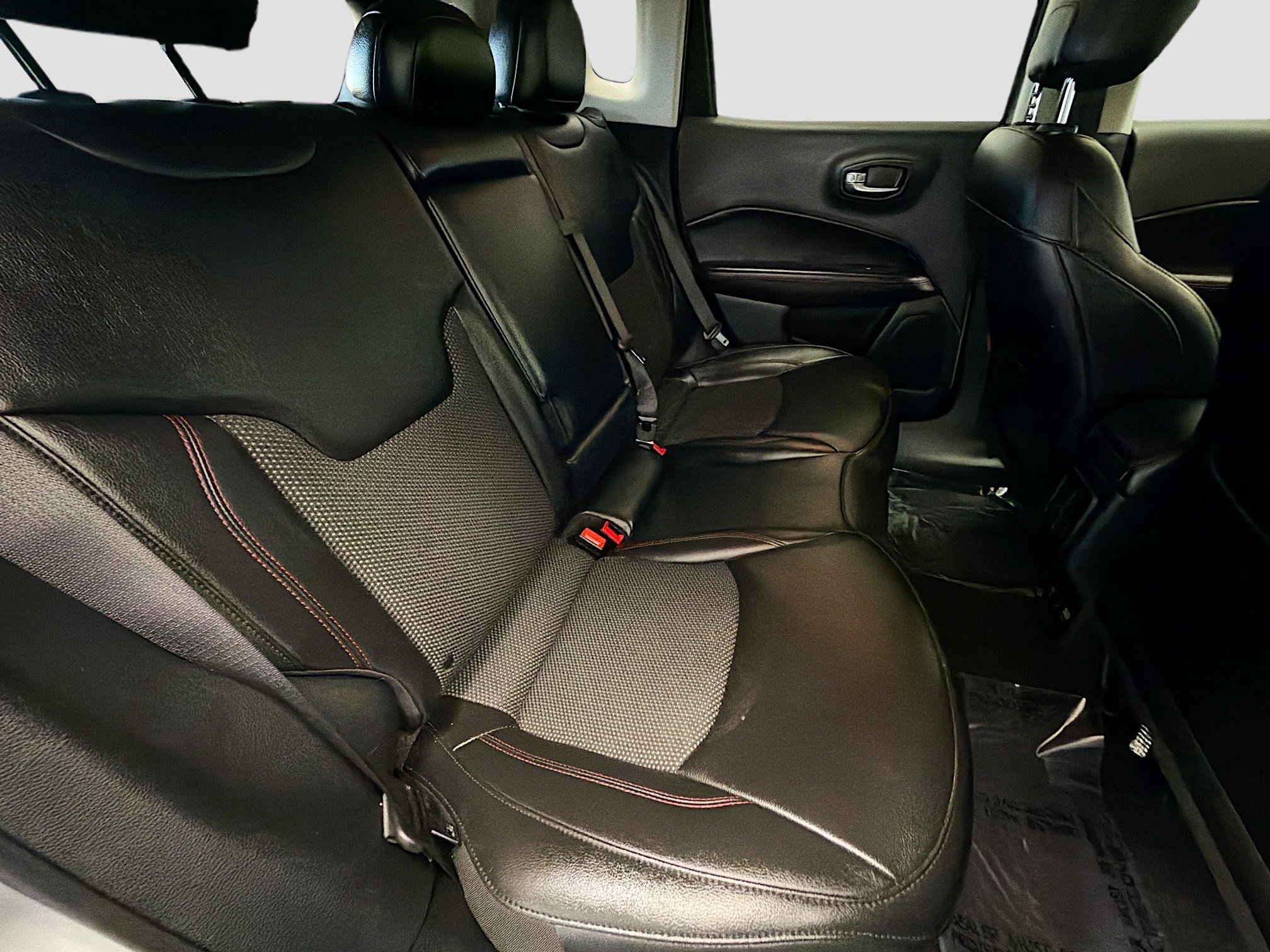 Used 2021 Jeep Compass Trailhawk image 14